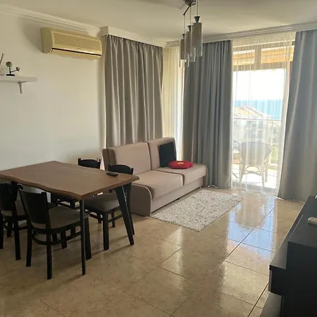 דירה Lazur Sea View, *